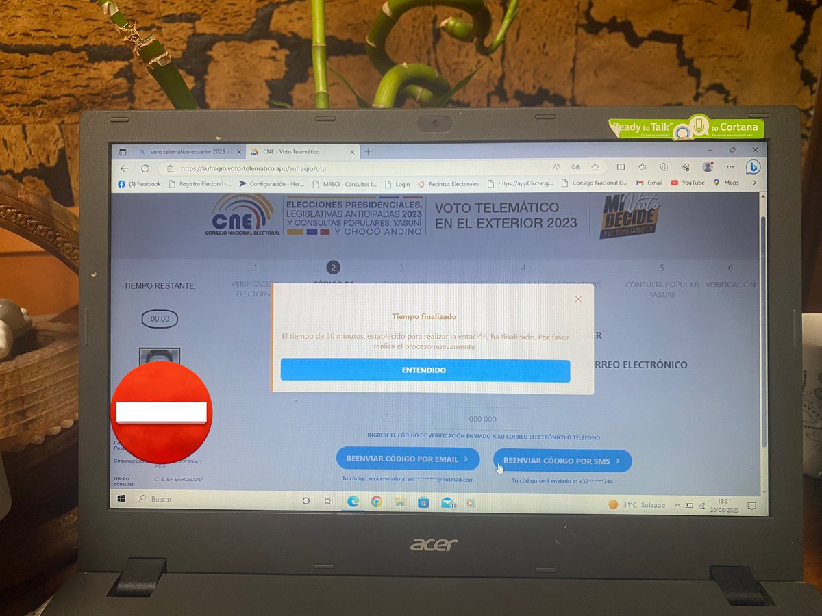BereniceMacas's tweet photo. Siendo las 18:35 el #VotoTelematicoEnElExterior ha sido un total fracaso, de 5 personas habilitadas para votar en mi casa solo he podido yo después de varios intentos. 

@cnegobec @DianaAtamaint https://t.co/t4zyOwRhJ0