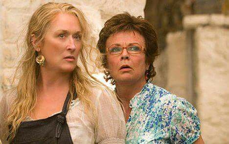 DpenaDaniel's tweet photo. Cuando me di cuenta que la mamá de Ron Weasley también es la amiga de Meryl Streep en Mamma Mia https://t.co/BFAuMKghXW
