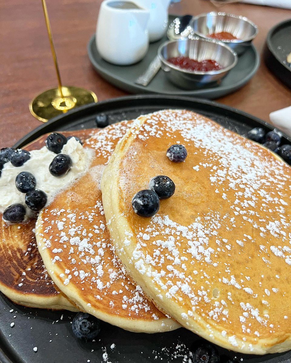 OriginalNFV's tweet photo. RP #NoshNapa #Napa
·
Sunday reset:
#Pancakes, berries and jam.
#breakfast #brunch #breakfastplate #eatnapa #flapjacks #sundayservice #visitnapavalley https://t.co/nRerSH1gfl