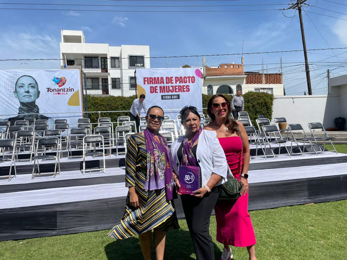 Nuestra presidenta #MargaritaPalomino hizo entrega a la diputada local Tonantzin Fernández la propuesta de #50mas1 en favor de las mujeres para ser incluida en la firma del "Pacto de Mujeres" con Claudia Sheinbaum.

 #UnidasSomosMásFuertes 
#50mas1
