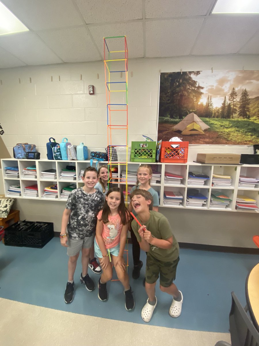 MrsCulbreth5th's tweet photo. We have loved using our Stem materials during morning time - getting creative and working with our new classmates! https://t.co/yZWuDRzDXK