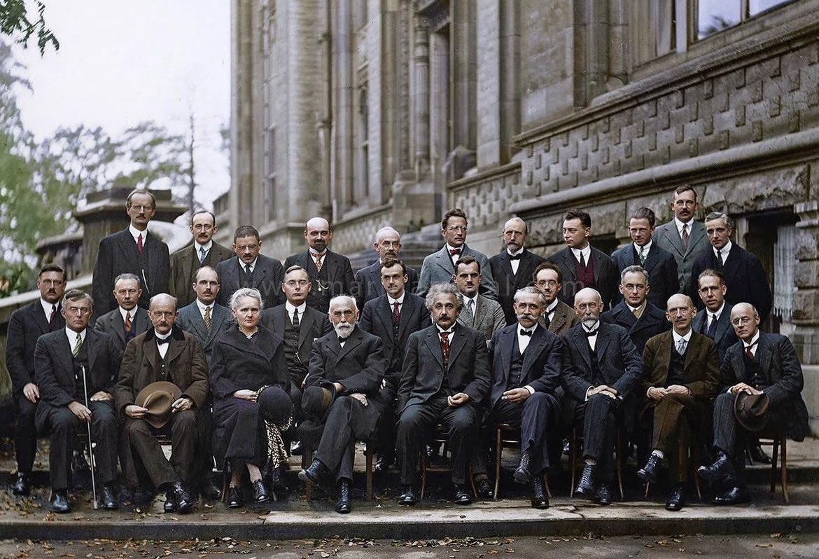 historyinmemes's tweet image. This photograph was captured during the 5th Solvay Conference on Quantum Mechanics in Brussels, Belgium, in 1927. Among the 29 attendees, 17 were either Nobel Prize laureates or would go on to become one in the future. Notably, Marie Skłodowska-Curie, positioned two seats to the…