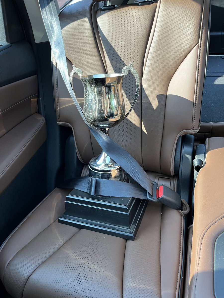 JenMcEwenIsBack's tweet photo. The only way I get invited to @TheMCup is when they forget the trophy!!! #bofair https://t.co/8dw9GO5giB