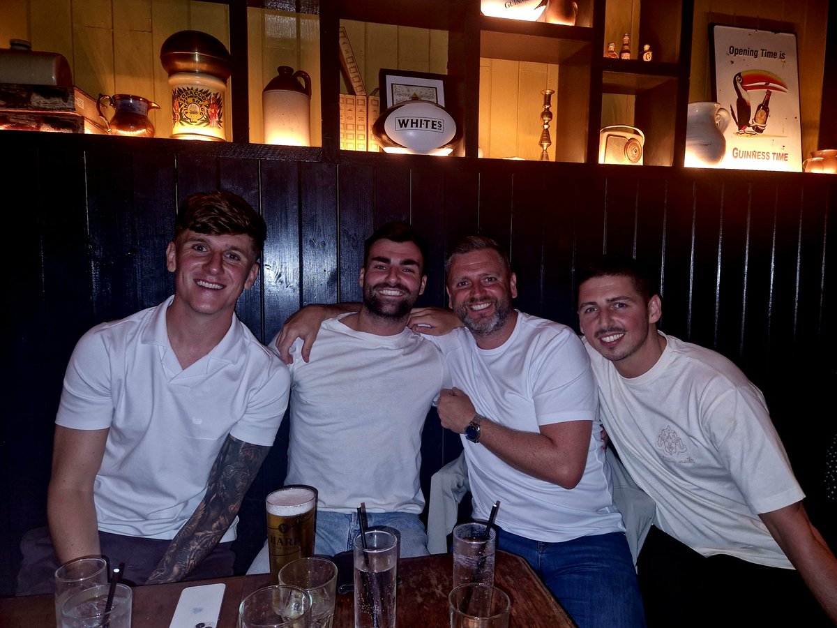 Great night out for the big mates birthday last night <a href="/McNallycfc/">Patrick McNally</a> 🍺
