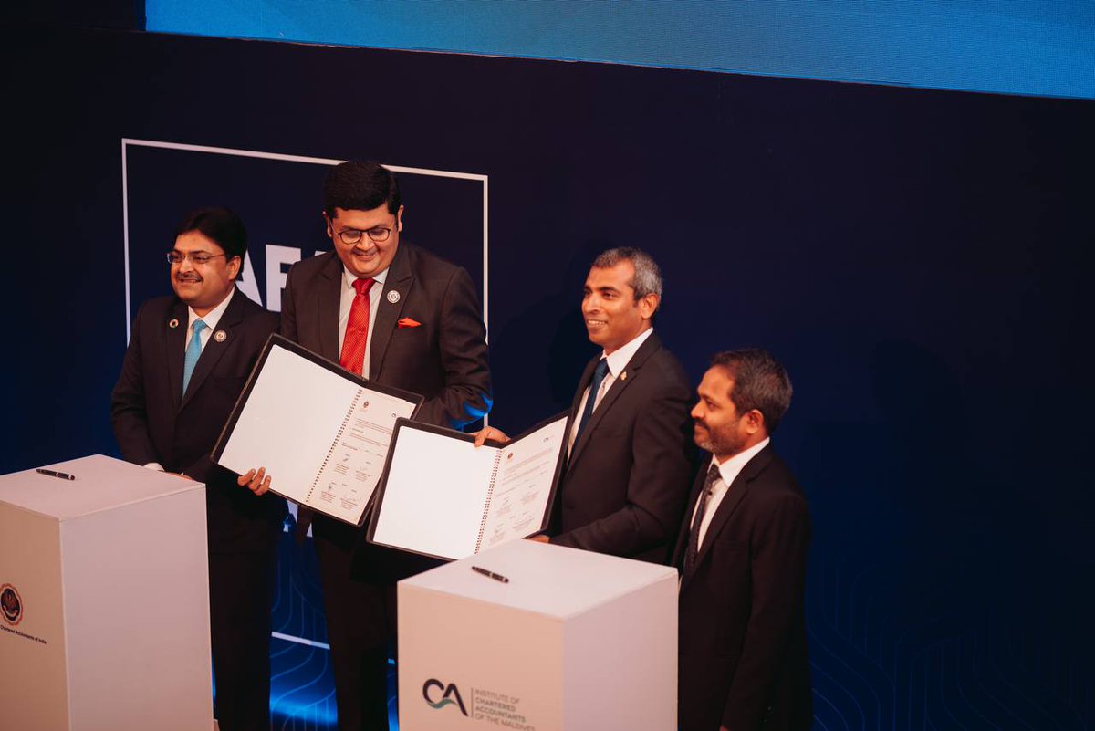 HCIMaldives's tweet image. Best wishes to @icamaldives 🇲🇻 and @theicai 🇮🇳 for this significant step to enhance knowledge and experience sharing in accounting in both Maldives and India. 1/2

🇮🇳🤝🇲🇻#PartnersinProgress

@MoFAmv 
@MEAIndia