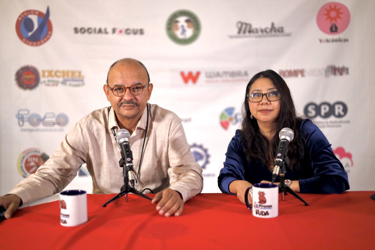 En estos momentos se encuentra nuestro fundador <a href="/ManfredoGuate/">Manfredo Marroquín</a> realizando análisis electoral de la jornada matutina sobre el voto ciudadano en <a href="/PrensaComunitar/">Prensa Comunitaria Km169</a> 

Sintoniza live 🗳️👇🏻

youtube.com/watch?v=FAEoDV…