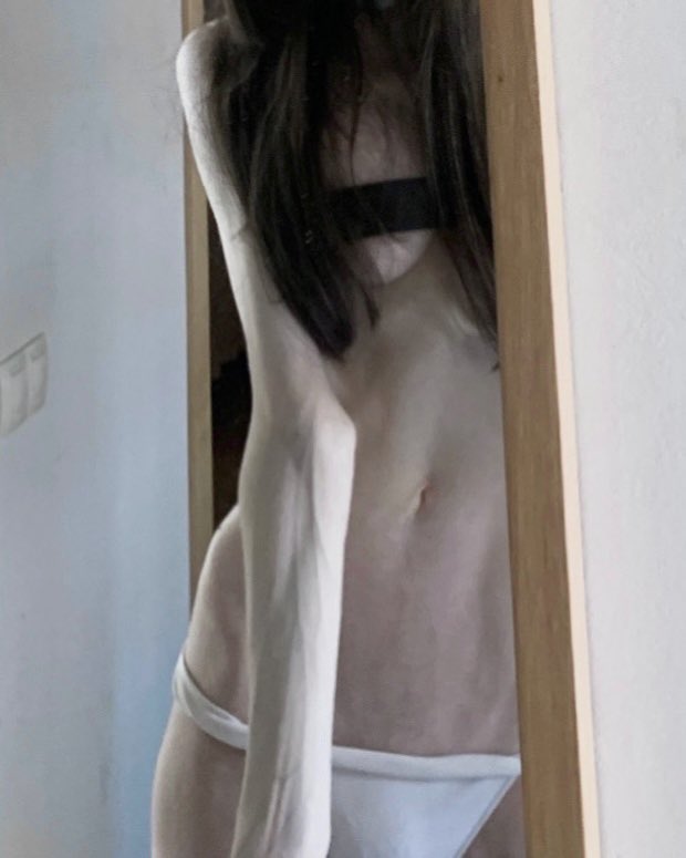 itzyarevangelin's tweet photo. Just like a spark hallucination comes โ๏ธ
#veins #ramifications #parade #siren https://t.co/D4lbpveyKU