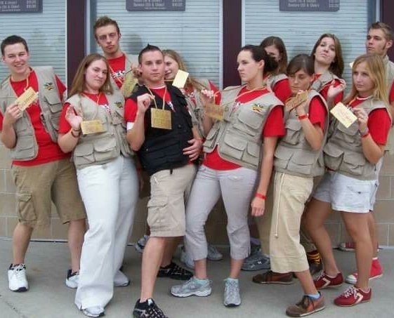JessicaKFoster's tweet photo. Why did you write a book set at a leadership camp?
Well... I might have been a counselor at one! See if you can spot me!
#leadership #summercamp #andyandtheextroverts https://t.co/pcJGyYSPEN