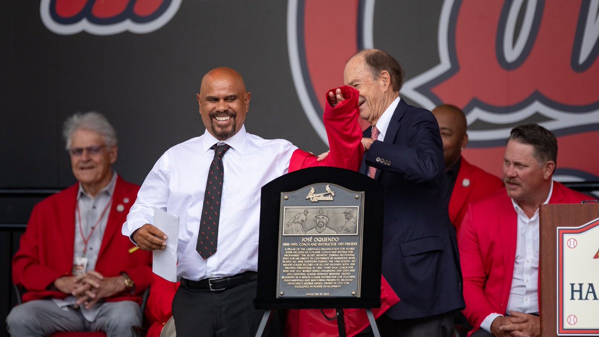 Cardinals's tweet photo. Max Lanier and José Oquendo: Forever Cardinals legends.

#STLCards https://t.co/2t0ndpdbx3