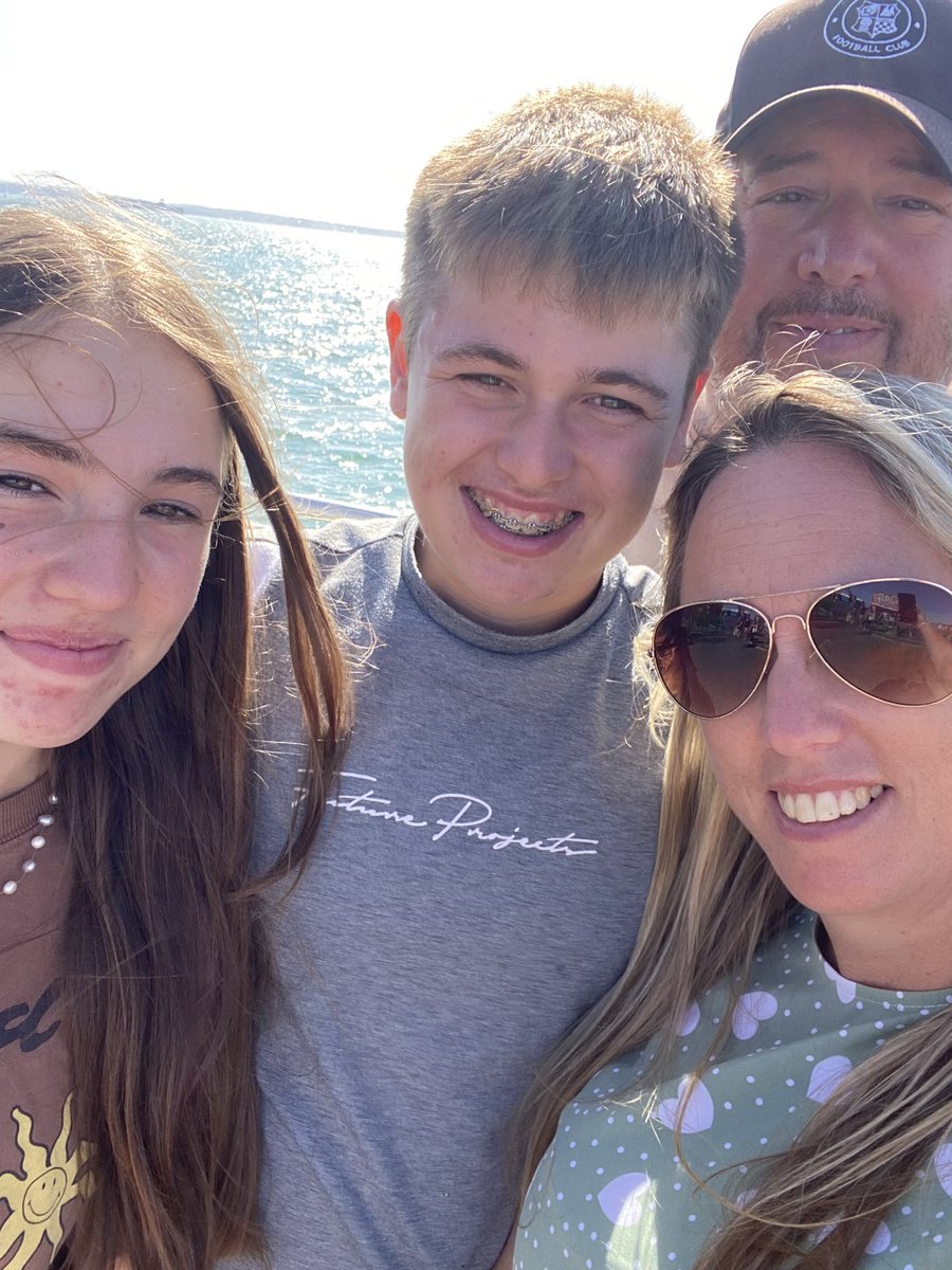 An afternoon stroll down the coast ☀️🌊 <a href="/sah038/">Sarah</a> <a href="/FlozzaH18/">Flo</a> <a href="/OzzaH8/">Owen</a>