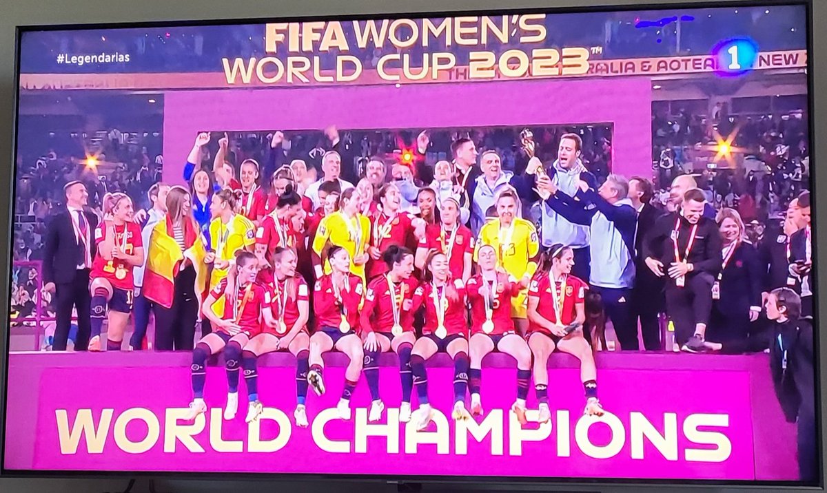 VDFGascon's tweet photo. Tremendo partidazo de la @SEFutbolFem enhorabuena #Campeonas #CampeonasDelMundo https://t.co/fYmmh8qc3G