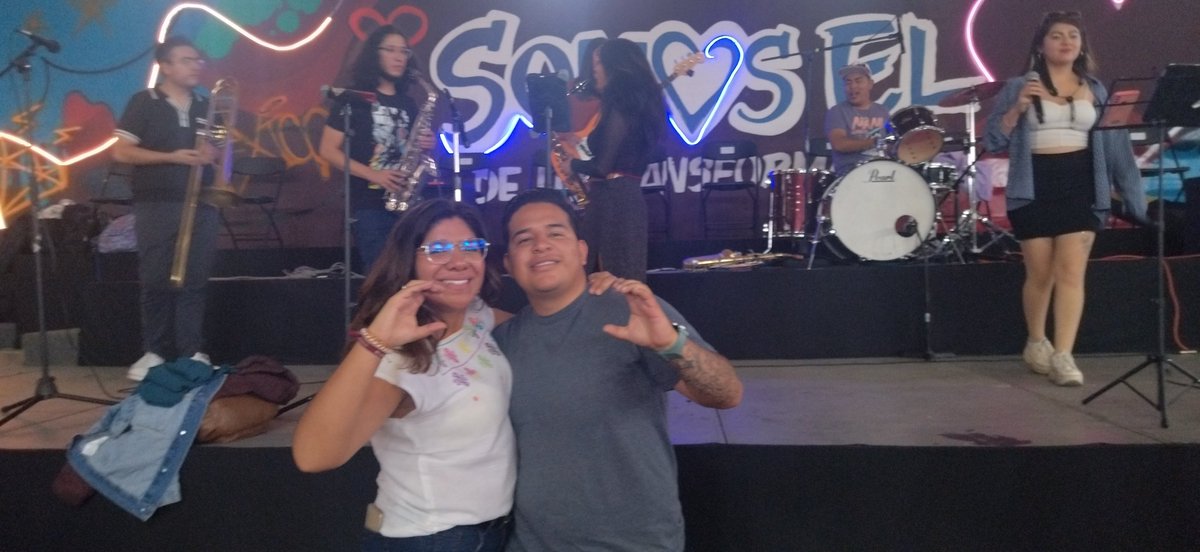 JohanCastroFuen's tweet photo. El día de ayer nos dimos cita las juventudes del #EstadoDeMéxico, me emociona el momento historico que vivimos, estamos del lado correcto de la historia. #EsClaudia
#JovenesEstadoDeMéxico
#Ecatepec
@Claudiashein https://t.co/XW9H0aZNhU