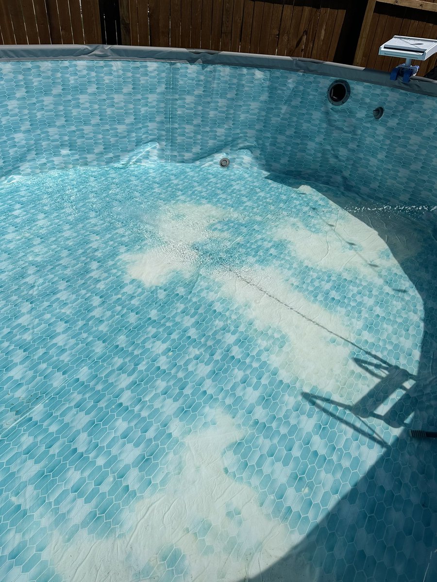 SPSOKC's tweet photo. Little before and after action for your hot ass Sunday! #okc #poolguy https://t.co/hUvNyKfAb3