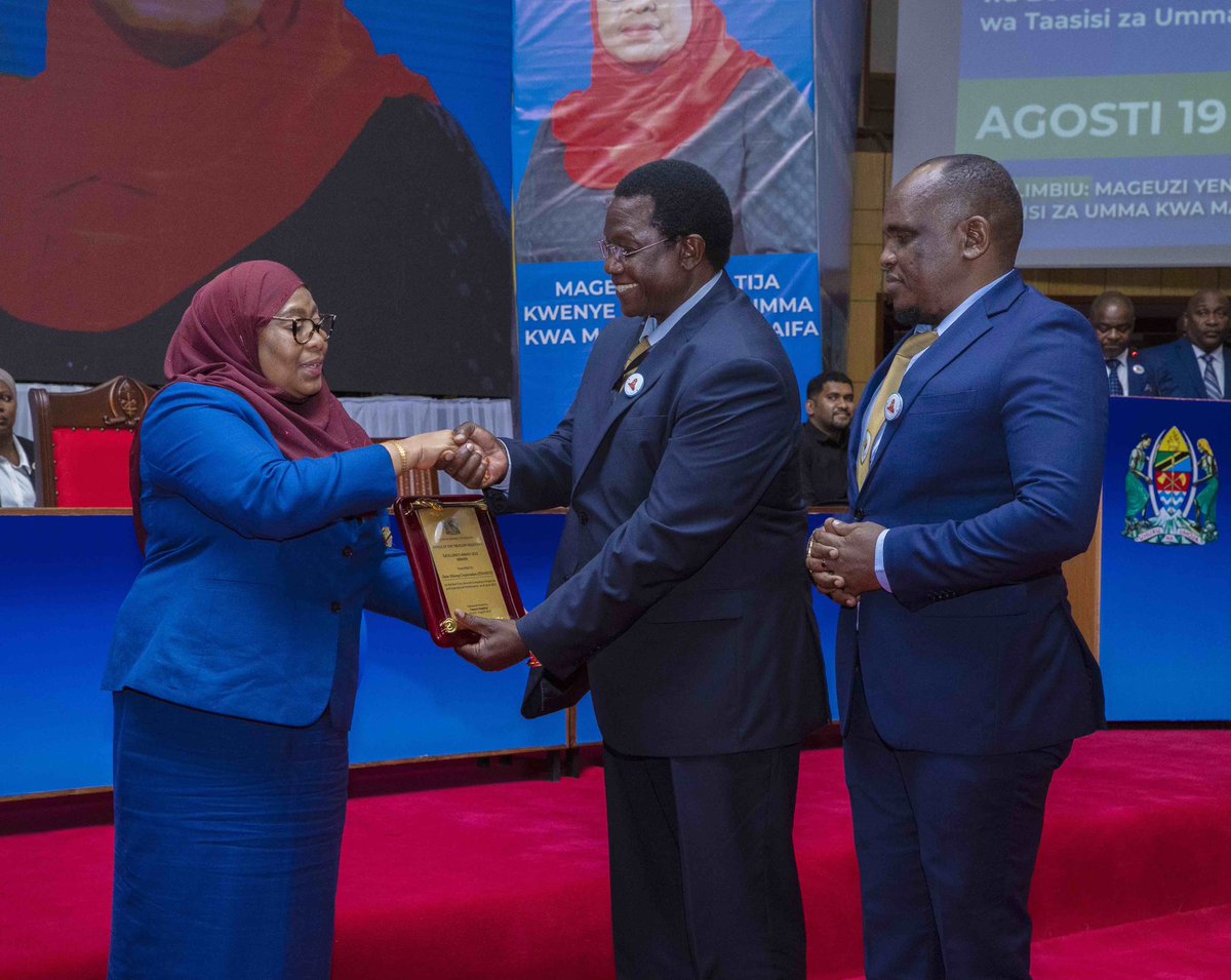 MahimbaliK's tweet photo. Hon. Dr. Doto Mashaka Biteko, Minister for Minerals – Congratulations are in order. 

Your exemplary leadership embodies energy, zeal, and a competitive spirit, all directed towards realising the transformational agenda of H.E. Dr. Samia Suluhu Hassan, President of the United Republic of Tanzania.

Yesterday in Arusha, we had the privilege of witnessing the State Mining Corporation (STAMICO) receive two distinguished awards: one for being recognised as the best turnaround company in terms of financial and operational performance as of June 2023, and the other for its remarkable dividend payments in the State Owned Enterprise (SOE) category, also as of June 2023.

A notable fact: As of 2019, STAMICO was on the brink of insolvency. However, a concerted effort to turn the tide was initiated. By June 2023, it had achieved an unprecedented milestone – a record-breaking profit of TZS 17.4 Billion before audit for STAMICO as standalone.

During the same event, Twiga Minerals Corporation Limited (a joint venture involving the Government of Tanzania with a 16% stake and Barrick with an 84% stake) was equally recognised for its outstanding dividend payments in the minority interest category, again pertaining to June 2023.

This moment signifies merely the dawn of a promising journey. Anticipation fills the air as we contemplate the myriad achievements that await us in the forthcoming five years. 

Mheshimiwa Waziri, let us continue this forward momentum; rest assured, we stand united behind you, ready to contribute more towards these triumphs.

#TanzaniaMining #Mining4Development #MadiniYetu @Stamicotz1 @MadiniTanzania @TumeyamadiniTZ