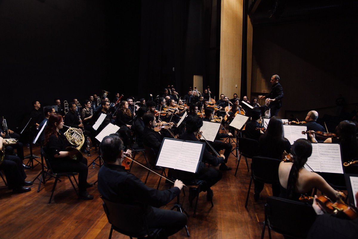 David Greilsammer (@greilsammer) on Twitter photo Brahms Symphonies 1 & 2 with Orquesta Filarmónica de Medellín last night 🤍🤍 <a href="/Filarmed/">Orquesta Filarmónica de Medellín</a> Brahms Symphonies 1 & 2 with Orquesta Filarmónica de Medellín last night 🤍🤍 <a href="/Filarmed/">Orquesta Filarmónica de Medellín</a>