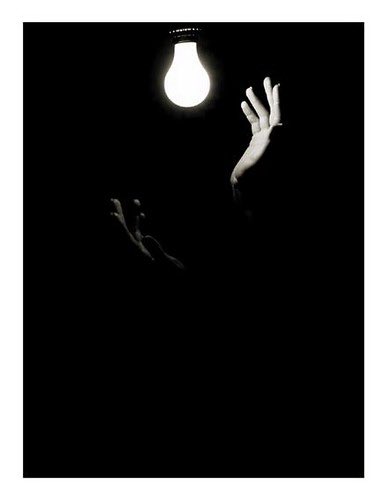 f_ss2016's tweet photo. قررت ابعد واسـيب الناس 
واعيش في دنـــيتي وحدي
اللي لهم صادق الاحساس
في فرحتى اعـلوني  صـدي 
فهد السهلي ✍🏻 https://t.co/wCzEW8vv1K