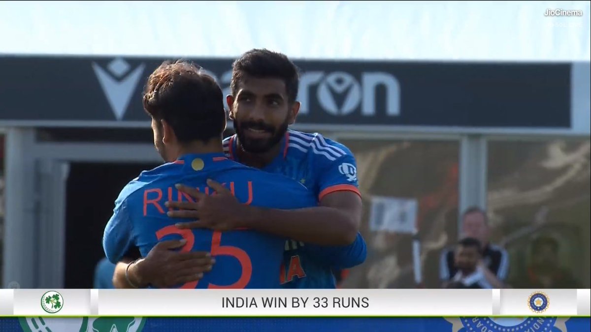 anubhav__tweets's tweet photo. the bond between Bumrah and Rinku ❤️ #Bunku https://t.co/S6mc5idK1y