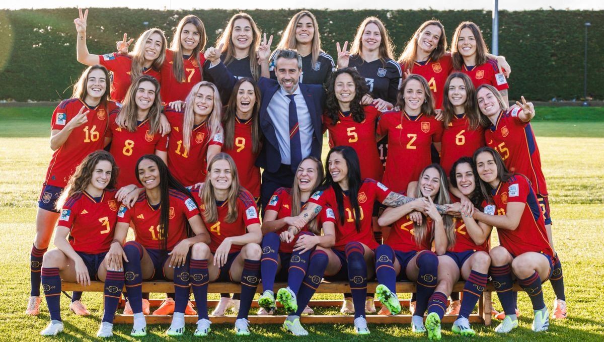 Y por fin conseguido!!! Los éxitos son fruto de mucho trabajo y un poquito de suerte!!! Gracias por ilusionarnos con vuestro triunfo #CampeonaDelMundo #España #Futbol #CadaVezMasIguales