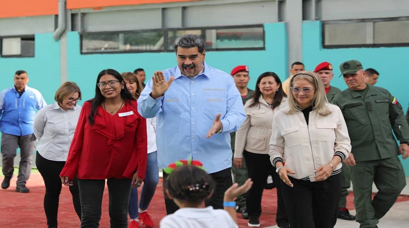 Presidente Nicolás Maduro exhorta a mantener la senda del esfuerzo colectivo 

#EstaEsNuestraCultura 

vtv.gob.ve/presidente-sen…