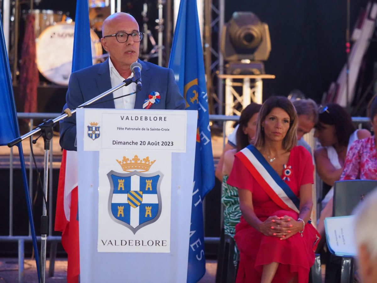 eciotti's tweet photo. Toutes ces croix sur nos montagnes, ces calvaires le long de nos routes et ces clochers qui trônent sur nos villages, démontrent que nous ne venons pas de nul part.

Nous sommes les héritiers d’une grande civilisation chrétienne, votre présence nombreuse aujourd’hui est la preuve de votre attachement à cet héritage !