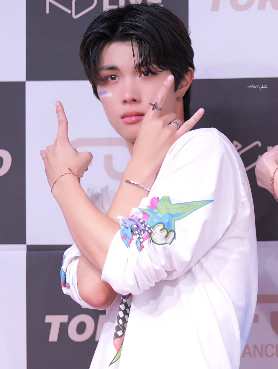 RNs_photo's tweet photo. 230820
BLITZERS SUMMER LIVE IN JAPAN ✦✧𝑺𝑻𝑨𝑹𝑻 𝑼𝑷 ✧✦ 
2部

📸PhotoTime 

#BLITZERS #블리처스 #ブリチャーズ #주한 #JUHAN https://t.co/HHNZwtVlhR