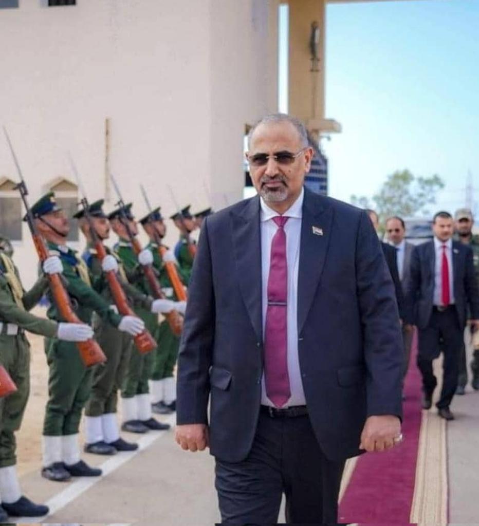 qnasaden's tweet photo. #الحل_حل_الدولتين
غمض عيونك  🤔🤔🤔

وعش لحضه اعلان البيان رقم ١ باستعادة 
دوله #الجنوب العربي 
معا صدور قرارات اقليميه ودوليه مؤيدة 
لذالك 

ليس حلم عزيز واقع ستعيشه قريب
فقط جهز  نفسك حتى لاتصدم  😉😉

#خلف_عيدروس_لاستعاده_الجنوب https://t.co/G0t9sN2LEK