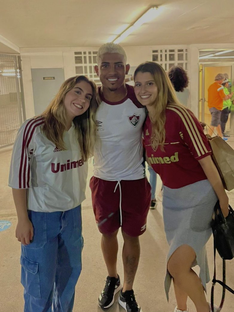malubarroso_'s tweet photo. top fotos mais incríveis da minha vida
eu amo um elenco, obrigada @FluminenseFC https://t.co/991zvxnafA