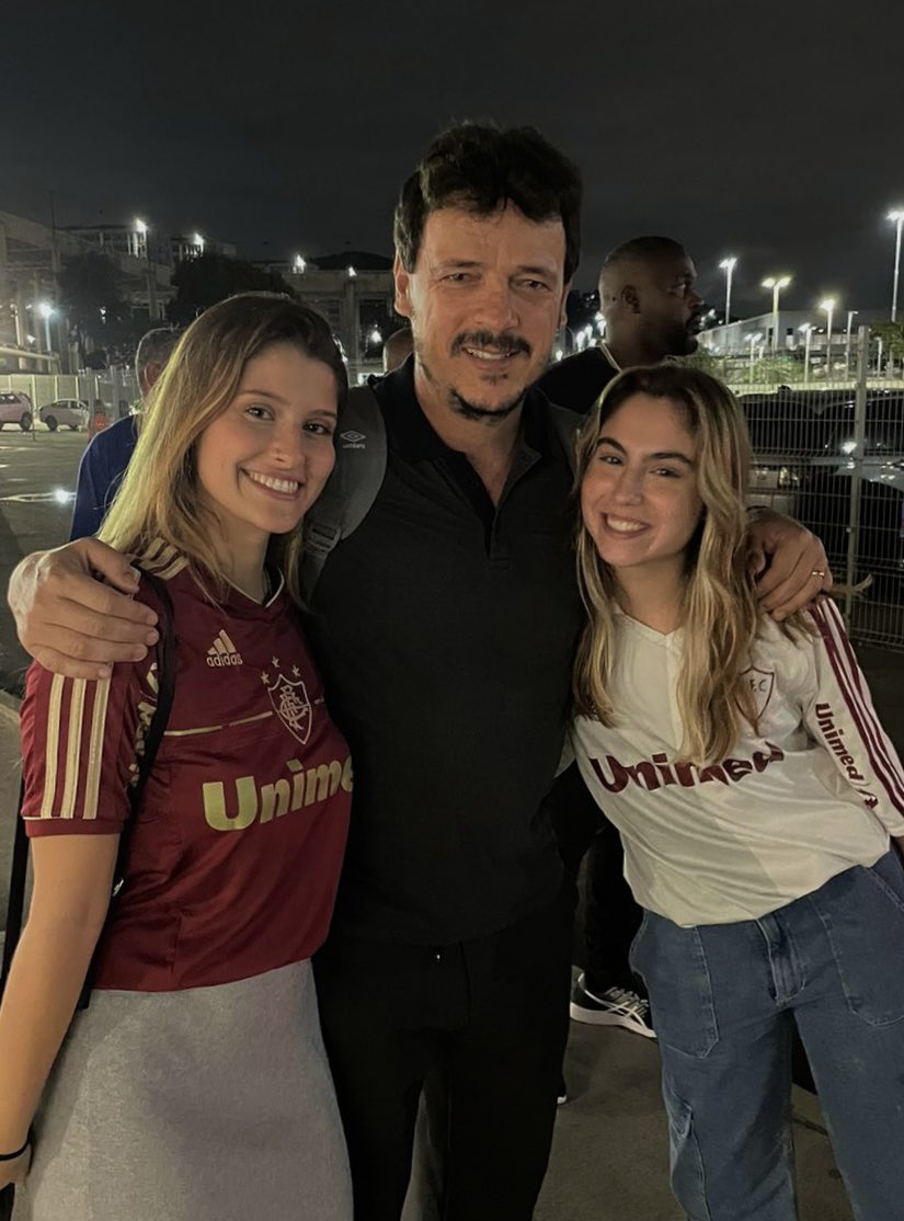 malubarroso_'s tweet photo. top fotos mais incríveis da minha vida
eu amo um elenco, obrigada @FluminenseFC https://t.co/991zvxnafA