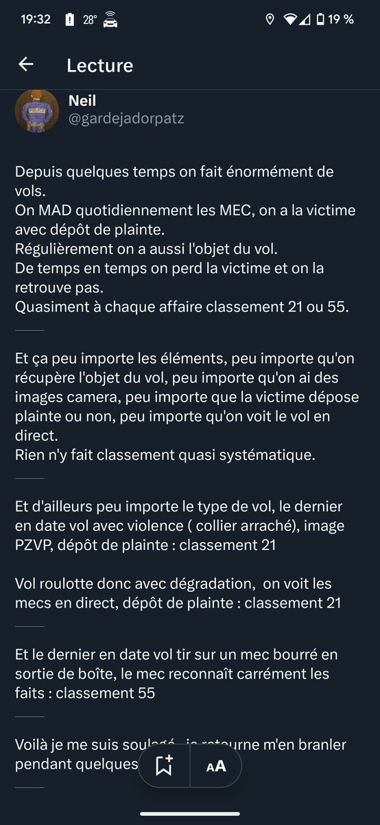 Voilà de façon très simple comment se crée
- de l'incompréhension
- de la frustration
- du découragement
- de la défiance vis à vis de la justice

Personne ne sait le pourquoi du comment. Il y a probablement des raisons. Mais on ne sait pas. 
C'est là qu'il devrait y avoir un