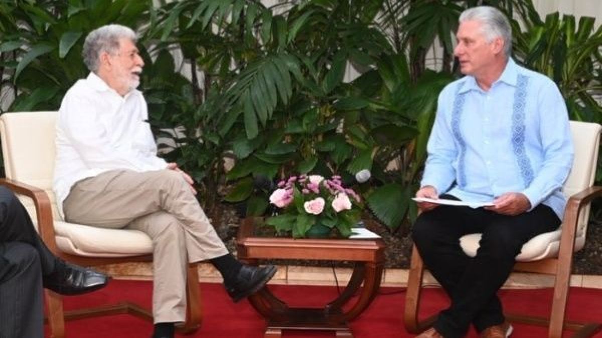 Brasil ratifica intenciones de restablecer relaciones comerciales y políticas con Cuba goo.su/g3aOD
 #EstaEsNuestraCultura