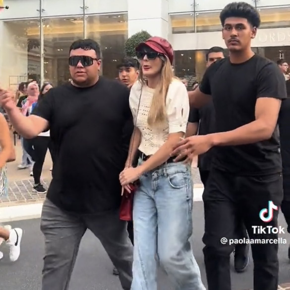 Pop Crave tweet media