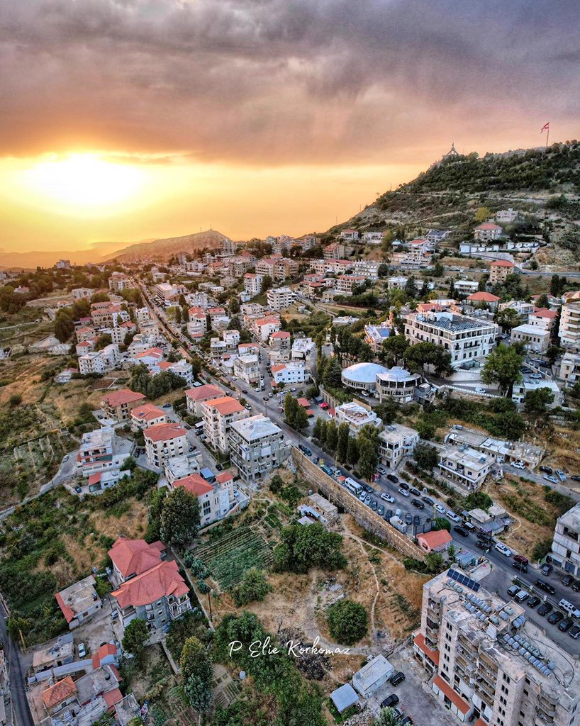 WeAreLebanon's tweet photo. #Ehden’s 🇱🇧 magical sunset 🌅

📸 @flyoverlebanon #WeAreLebanon https://t.co/63WwAlG9bJ