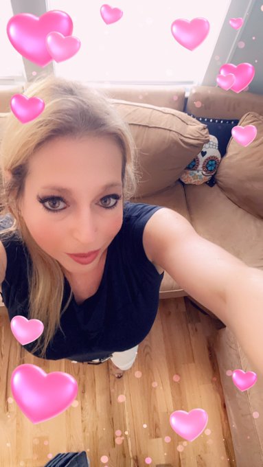 Sunday funday brother in laws engagement party!! https://t.co/pNMQEcNZ8G