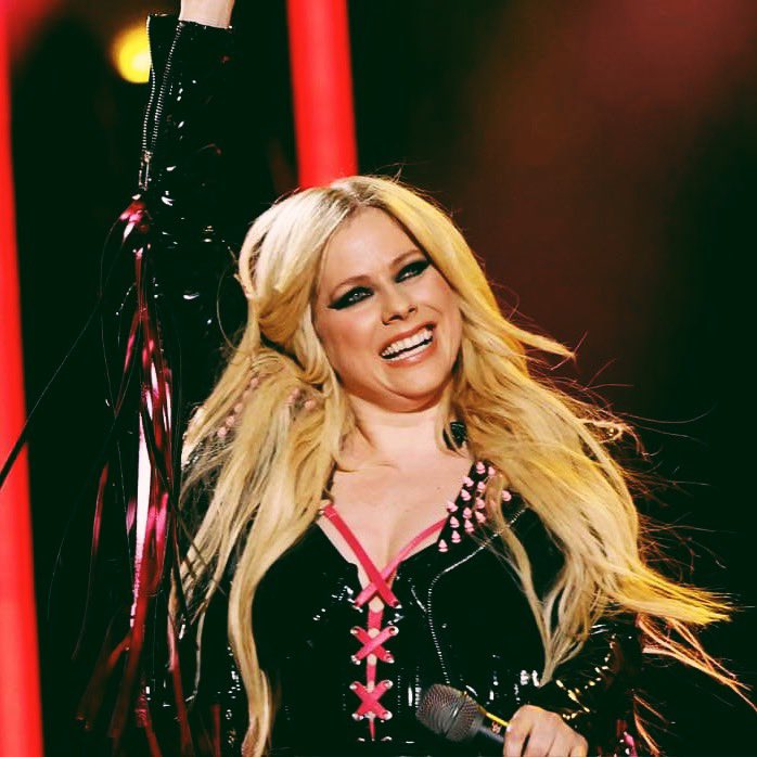 Best of Avril tweet media