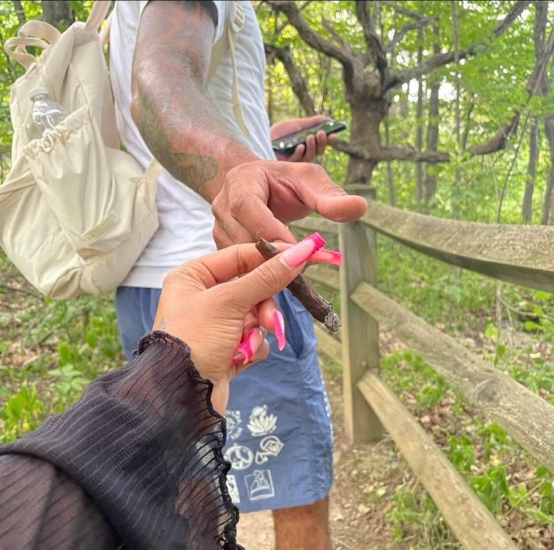 Bigqadi's tweet photo. Vibing in nature with yo favorite person >>> https://t.co/kiNK1vjV4h