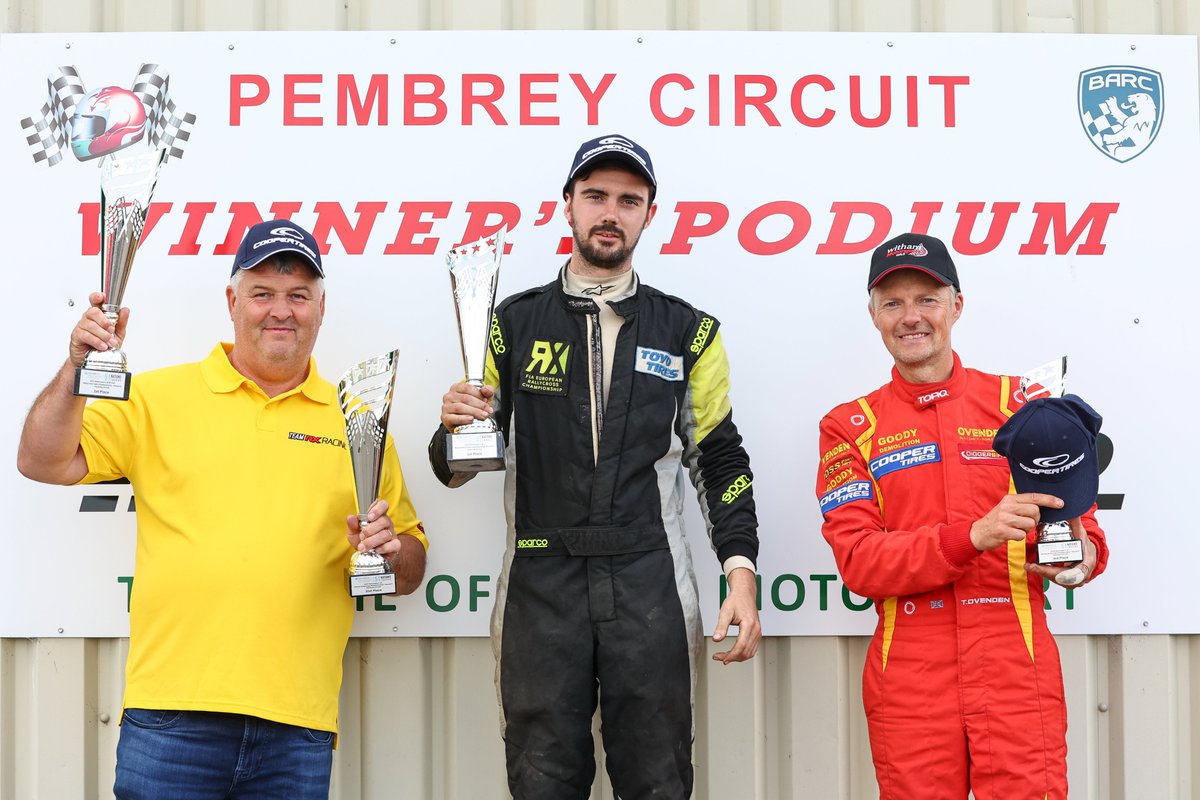 5NationsBRX's tweet image. Jack Thorne took a double win this weekend! 🏆🏆

Rounding the weekend off on the podium with Ollie O'Donovan and Tristan Ovenden 🙌

#5NationsBRX #PembreyCircuit