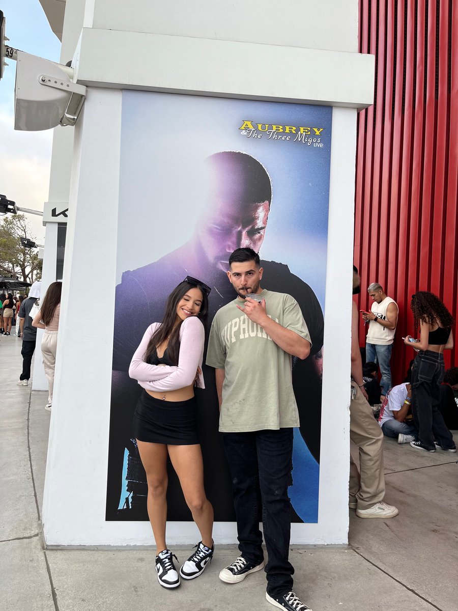 Certified Trump Hater™️ tweet media