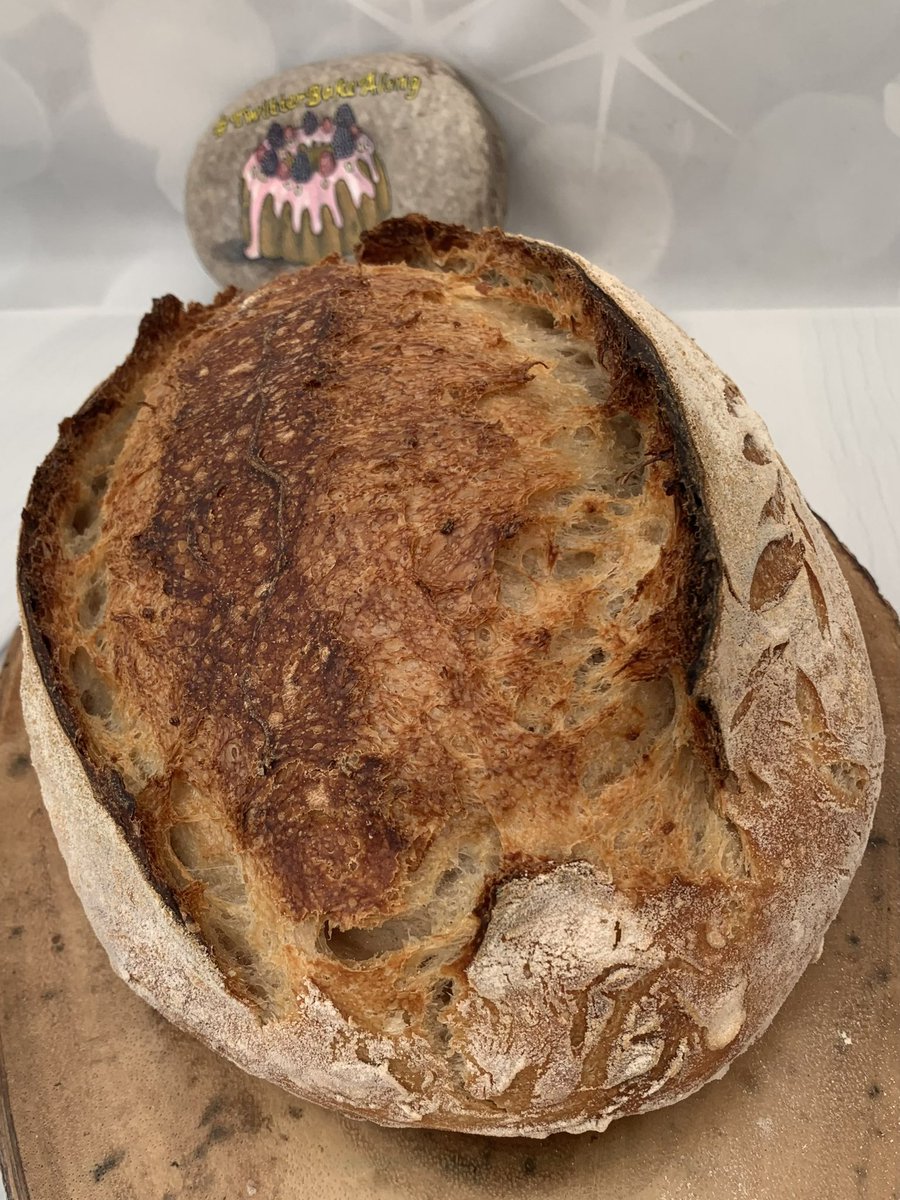 Rob_C_Allen's tweet image. Couple of sourdough #loaves this afternoon and I’ve baked @foodbodsourdou1 Marmite and cheese coils as well 🤤. #TwitterBakeAlong #Showusyourbakes Just been a foraged some blackberries too @badgersbakes