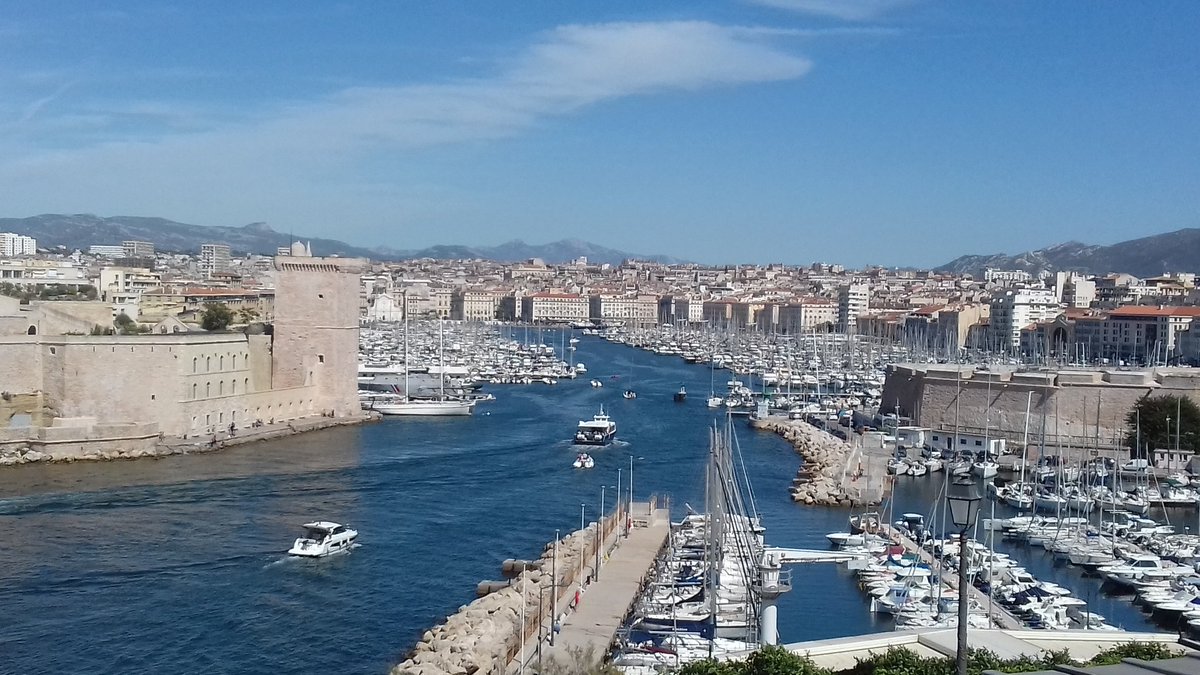 coolfinice's tweet photo. La plus belle ville du monde #marseille https://t.co/dVT4f3ArW5