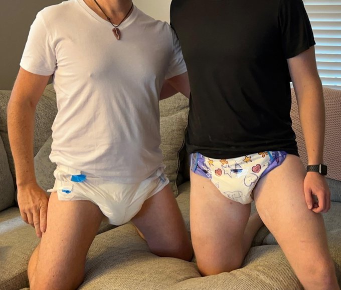 One of my long time play partners just happened to be in the same city as another (bi curious &amp; totally<a href="/tag/abdl"class="tags"><span>#abdl</span></a><a href="/tag/abdlcommunity"class="tags"><span>#abdlcommunity</span></a><a href="/tag/abdldiaper"class="tags"><span>#abdldiaper</span></a>