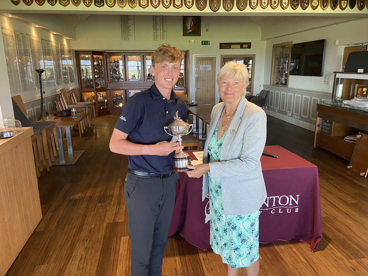 Congratulations to Ethan Batstone from Broome Manor who is the winner of this year’s Saunton Junior Open 🏆

Ethan scored an impressive 43 points 👏🏻

And congratulations to all of our other prize winners - we hope you enjoyed it today 🌟

#SauntonGolfClub