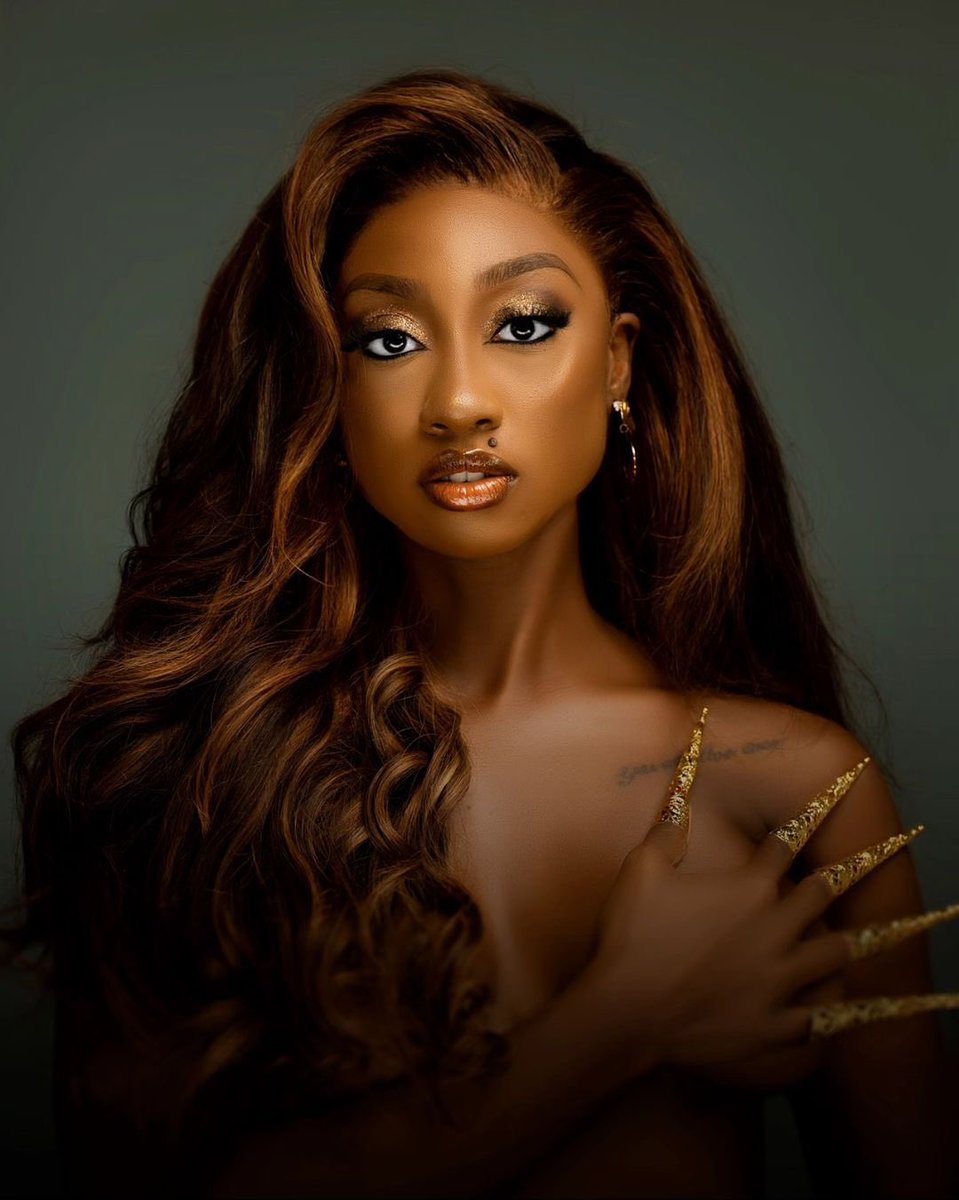 ShehuDizza's tweet photo. Luxury beat for the Queen of soft life @OfficialDoyin_ 
#BigBrotherNaija #bigbrotherallstars #doyin #doyindavid https://t.co/kkRPxMd1q4