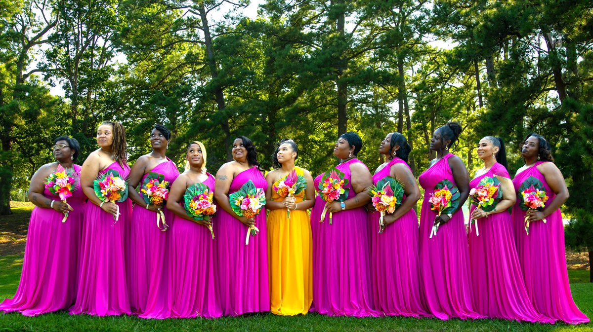 They clearly understood the assignment👏🏾👏🏾 #ItsStillWeddingSeason #BridalParty #Brandymilesphotography #myhappyplaceisbehindmycamera