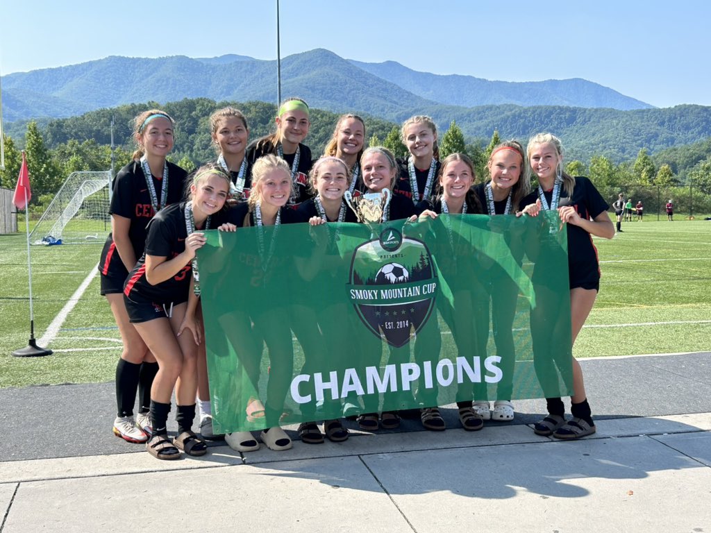 Congrats to the champions of the 2023 Smoky Mountain Cup! You killed it out there! (And congrats to the Bobcats who aren’t pictured because they were still playing with the JV at picture time) ⚽️🐾⚽️🐾