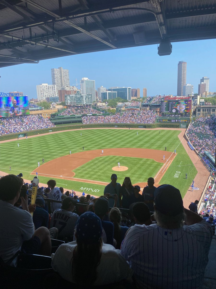 TAKIt7225's tweet photo. What a day for one last visit to Wrigley before the ship out to East Coast learning. https://t.co/Ok3AcCZblZ