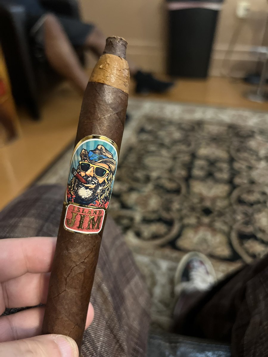 TheCigarMatch's tweet photo. Get out and support your local shop. I’m Spending the afternoon at @straustobacconist, the third oldest shop in the US. Starting the day with an Island Jim by Oscar. #CigarLife https://t.co/HclVkj5eWV