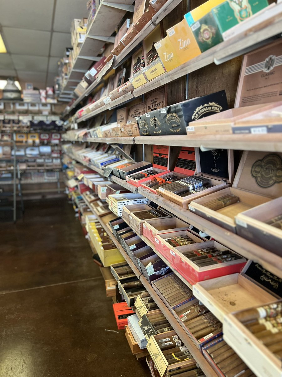 TheCigarMatch's tweet photo. Get out and support your local shop. I’m Spending the afternoon at @straustobacconist, the third oldest shop in the US. Starting the day with an Island Jim by Oscar. #CigarLife https://t.co/HclVkj5eWV