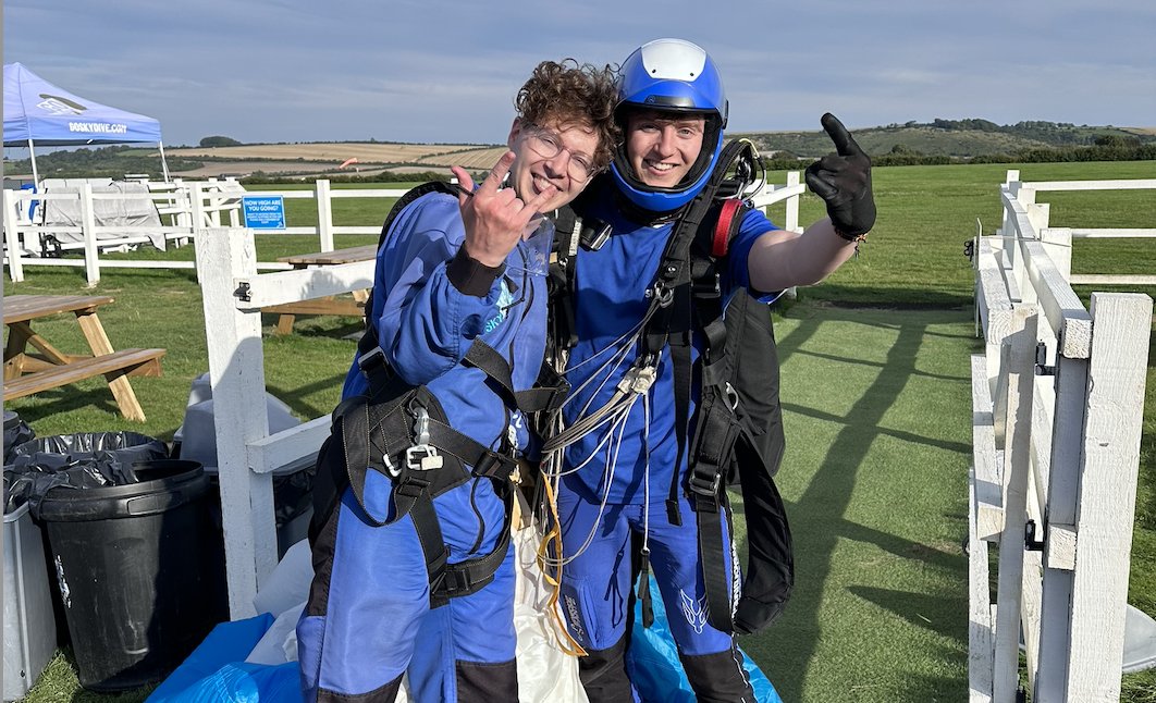Embracing the Skies as a Family - Read the story about how our Instructor Greg took his brother Stephen on his very first tandem below...👇🏼
goskydive.com/embracing-the-…