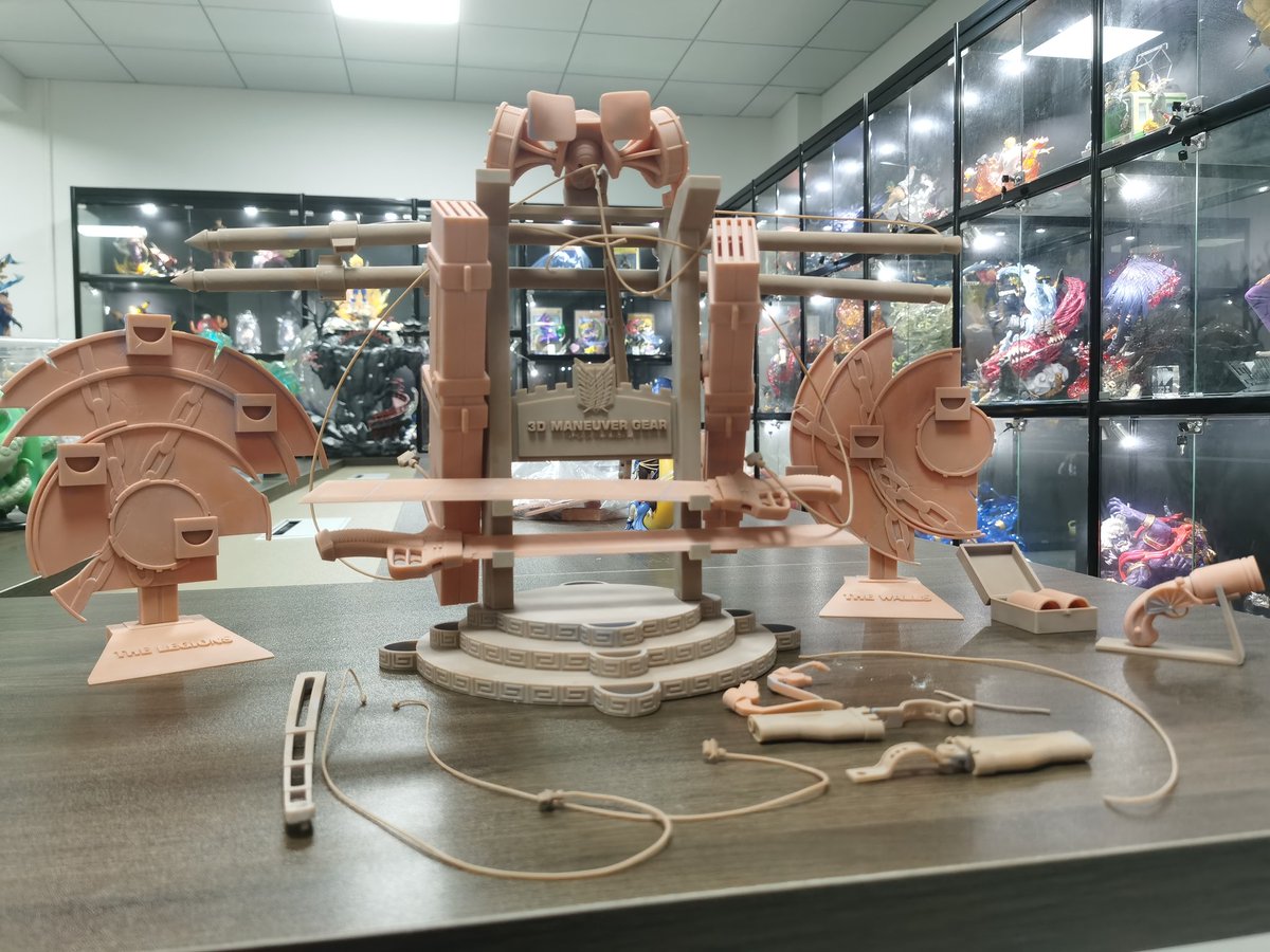 Typical_Scene's tweet image. we present to you our 8th product: 1/3 scale maneuver gear(metal blade), the walls and the regions metal badge . although it is not a character, but it's really a delicate piece of work!