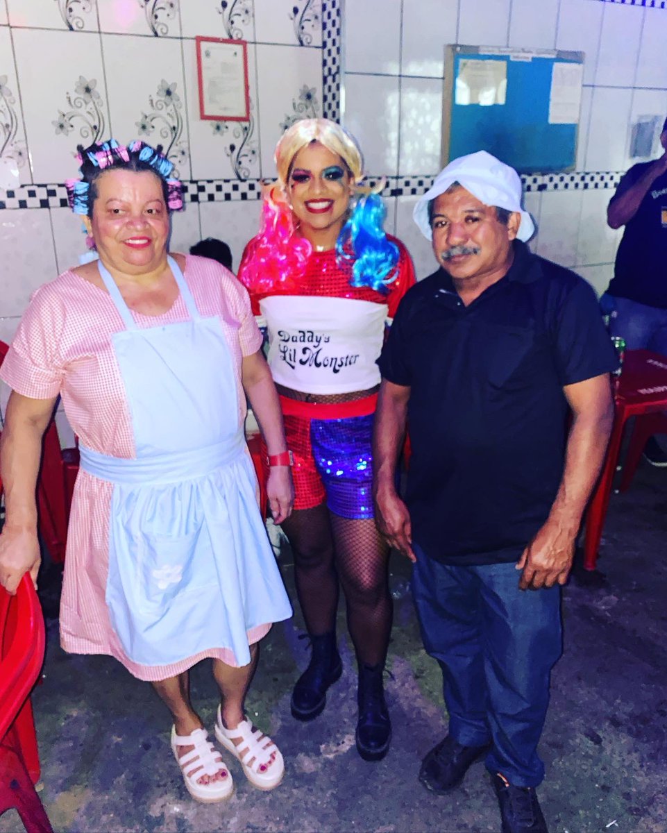 Minha Florinda e seu madruga! Que Deus continue abençoando a vida dês vocês! 🥰🙏🏽